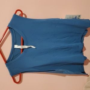 Lululemon train to be tank